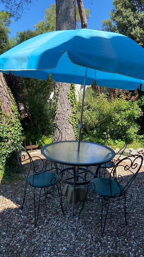 Guest house Apartment Vacarisses Torreblanca Estacion, Piscina Privada