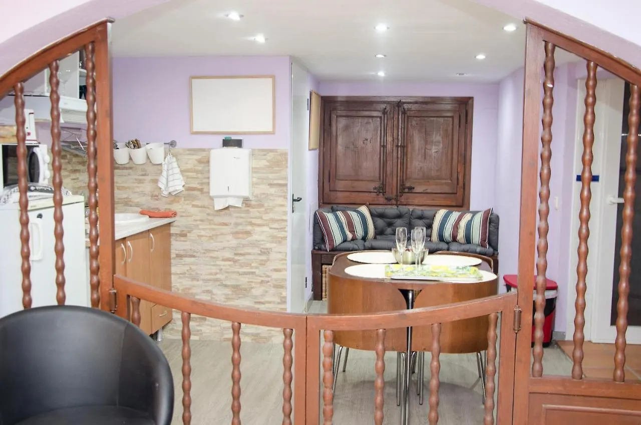 Apartment Vacarisses Torreblanca Estacion, Piscina Privada Guest house Vacarisas