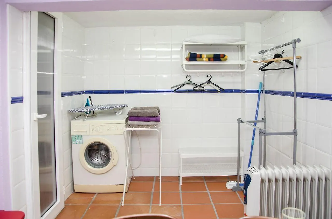 Apartment Vacarisses Torreblanca Estacion, Piscina Privada Guest house Vacarisas