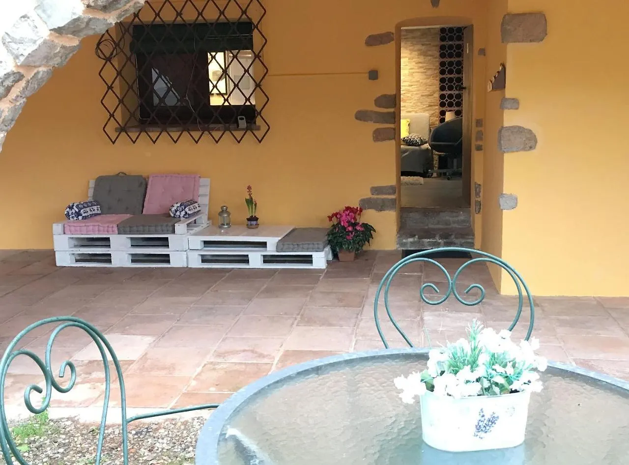 Guest house Apartment Vacarisses Torreblanca Estacion, Piscina Privada